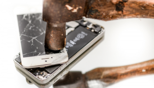 Apple Introduz Reparos com Peças Usadas para iPhones